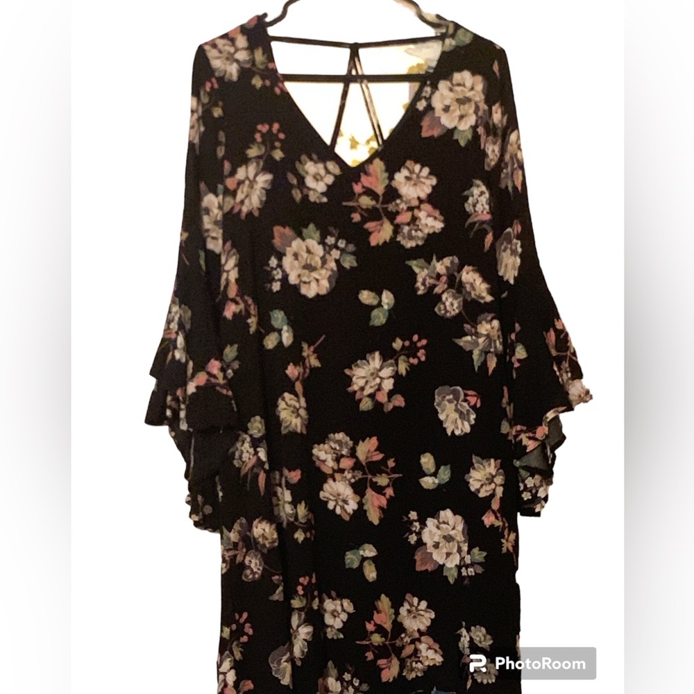 MTS BELL SLEEVES SIZE SMALL MEDI DRESS BOHO KNEE LENGTH FLORAL